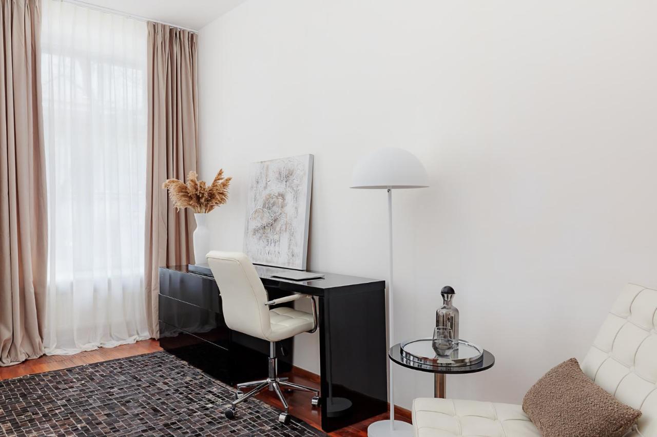 Visionapartments Marc-Aurel-Strasse - Contactless Check-In เวียนนา ภายนอก รูปภาพ