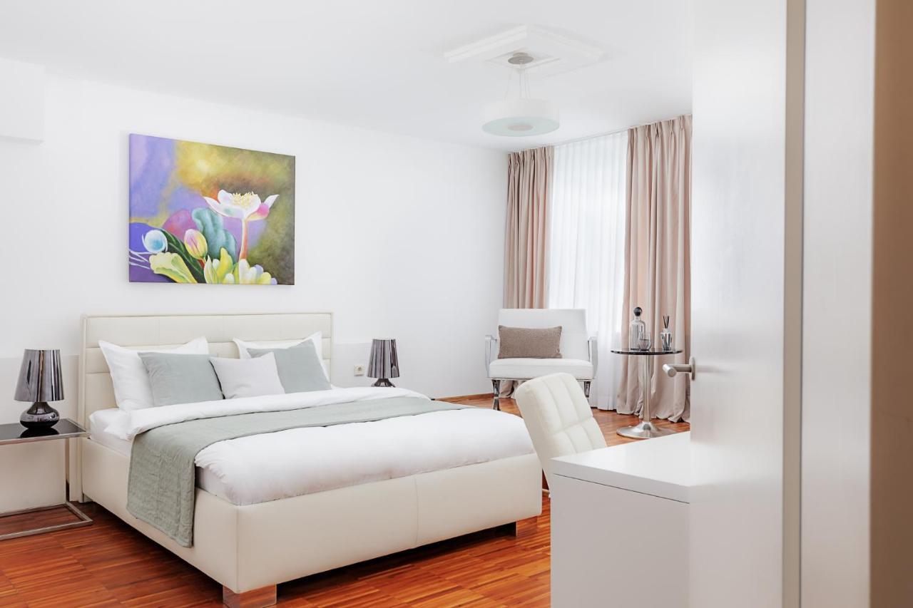Visionapartments Marc-Aurel-Strasse - Contactless Check-In เวียนนา ภายนอก รูปภาพ