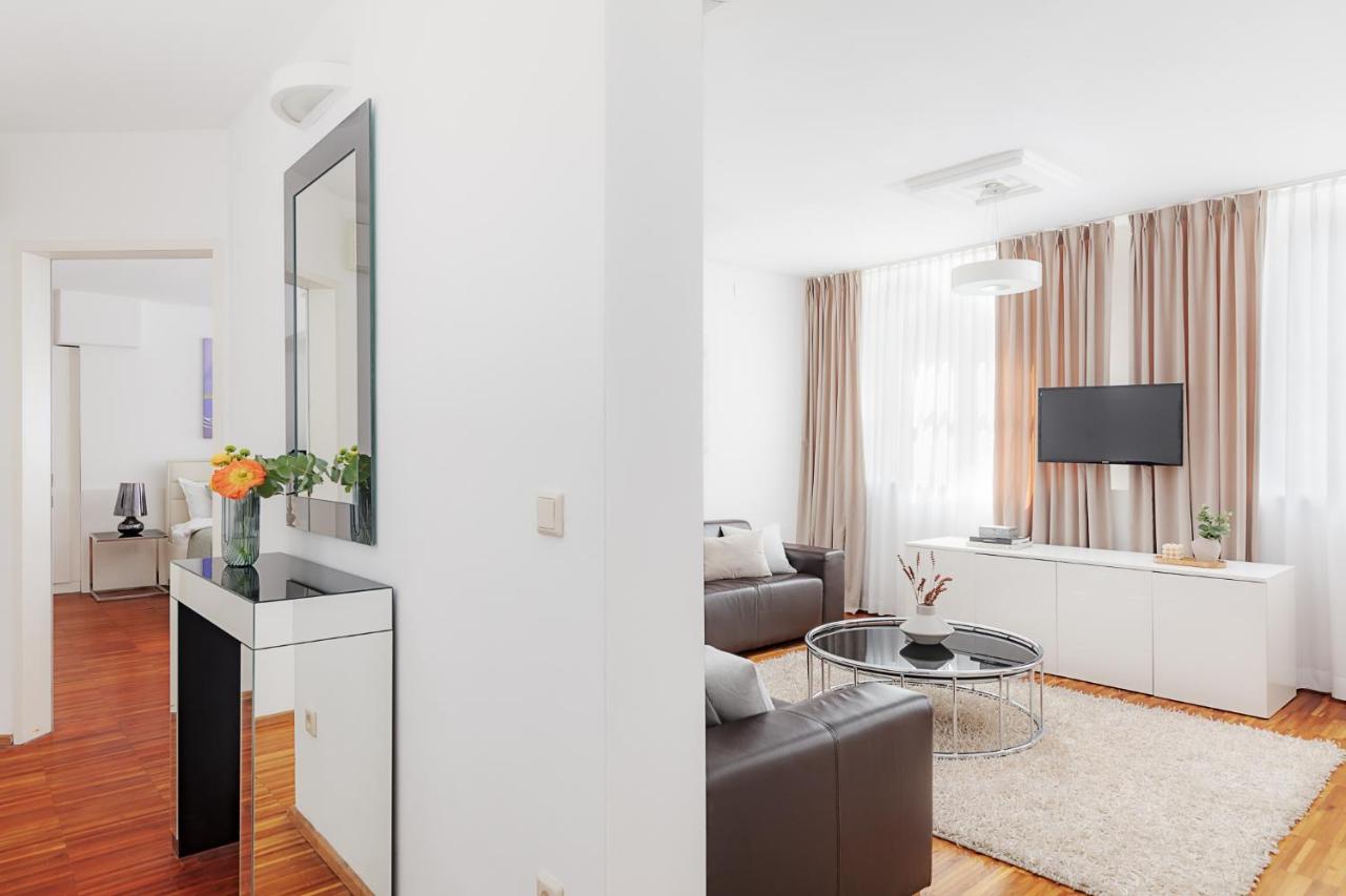 Visionapartments Marc-Aurel-Strasse - Contactless Check-In เวียนนา ภายนอก รูปภาพ