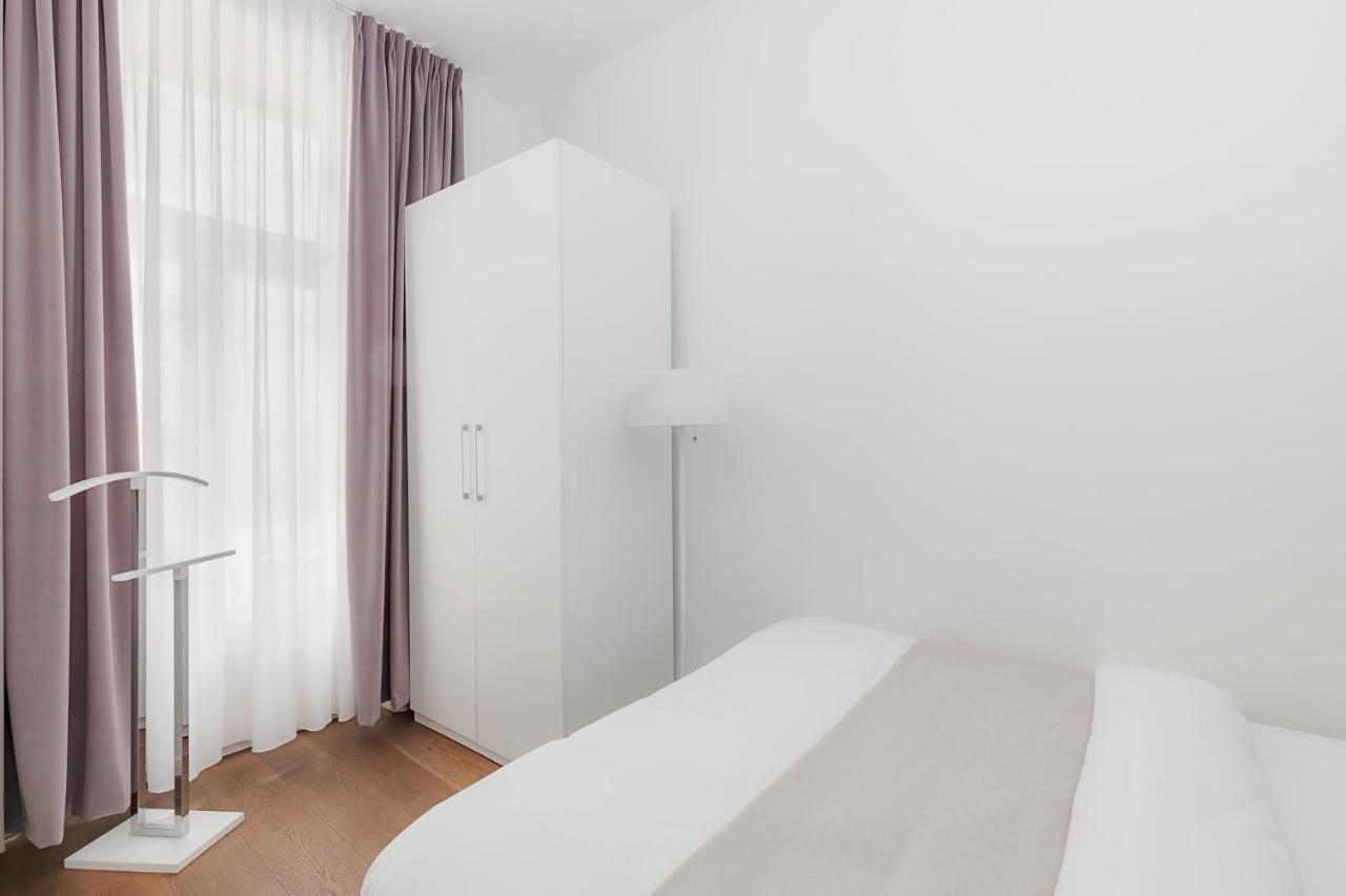 Visionapartments Marc-Aurel-Strasse - Contactless Check-In เวียนนา ภายนอก รูปภาพ
